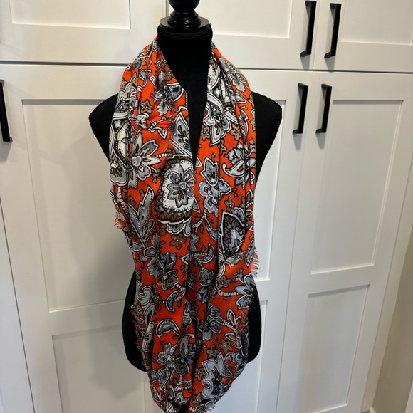 Infiniti Scarf  Super Soft Vibrant - Picture 2 of 3